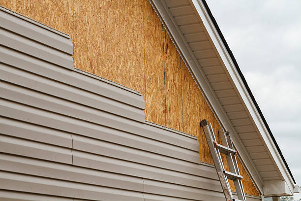 Professional Siding Contractor technician working in Homer City, PA
